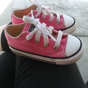 Lil girls converse